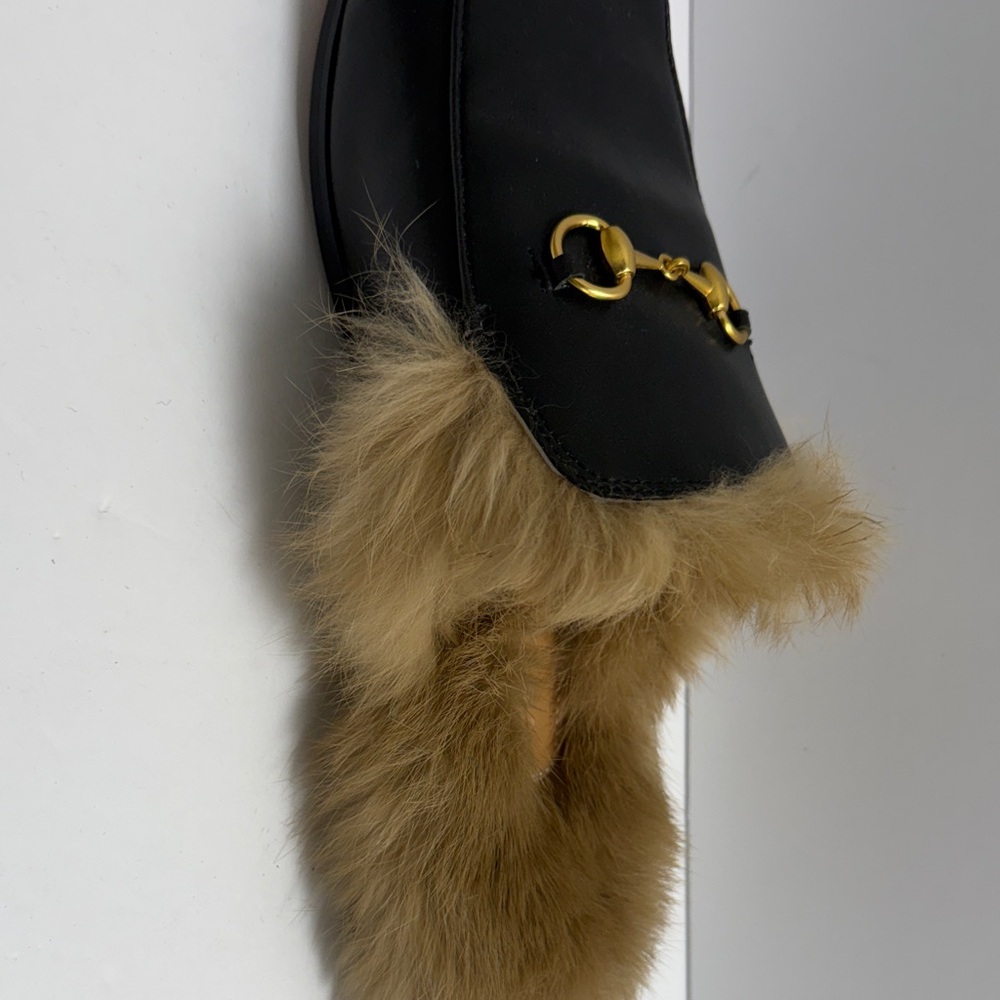 Gucci Black Mules with Gold Horsebit and Fur - Picture 6 of 8